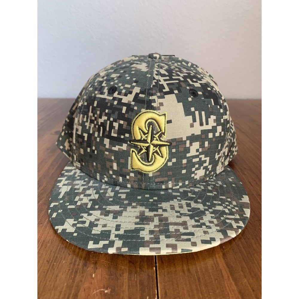 Seattle Mariners Nike True Snapback Hat Digital Camo Neon Trim Military RARE NWT